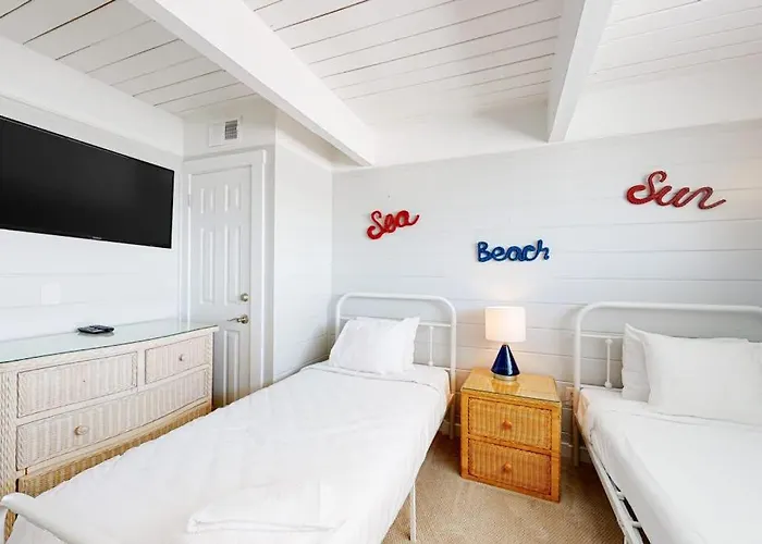 Holiday home Beachwalk 23